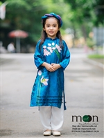 Gợi ý cho bé những mẫu áo dài trẻ em hot nhất tại Moon Xinh