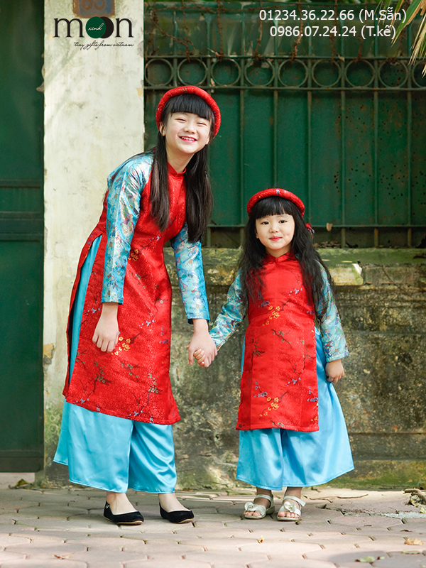 Áo dài cho bé gái màu đỏ Tấm Cám gấm Thượng Hải 