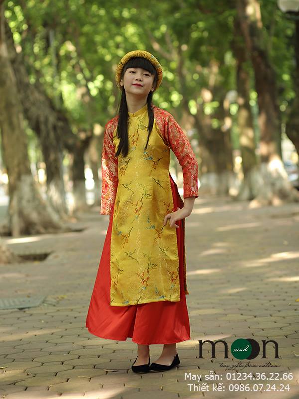 Áo dài Tấm Cám gấm Thượng Hải cho bé gái màu vàng